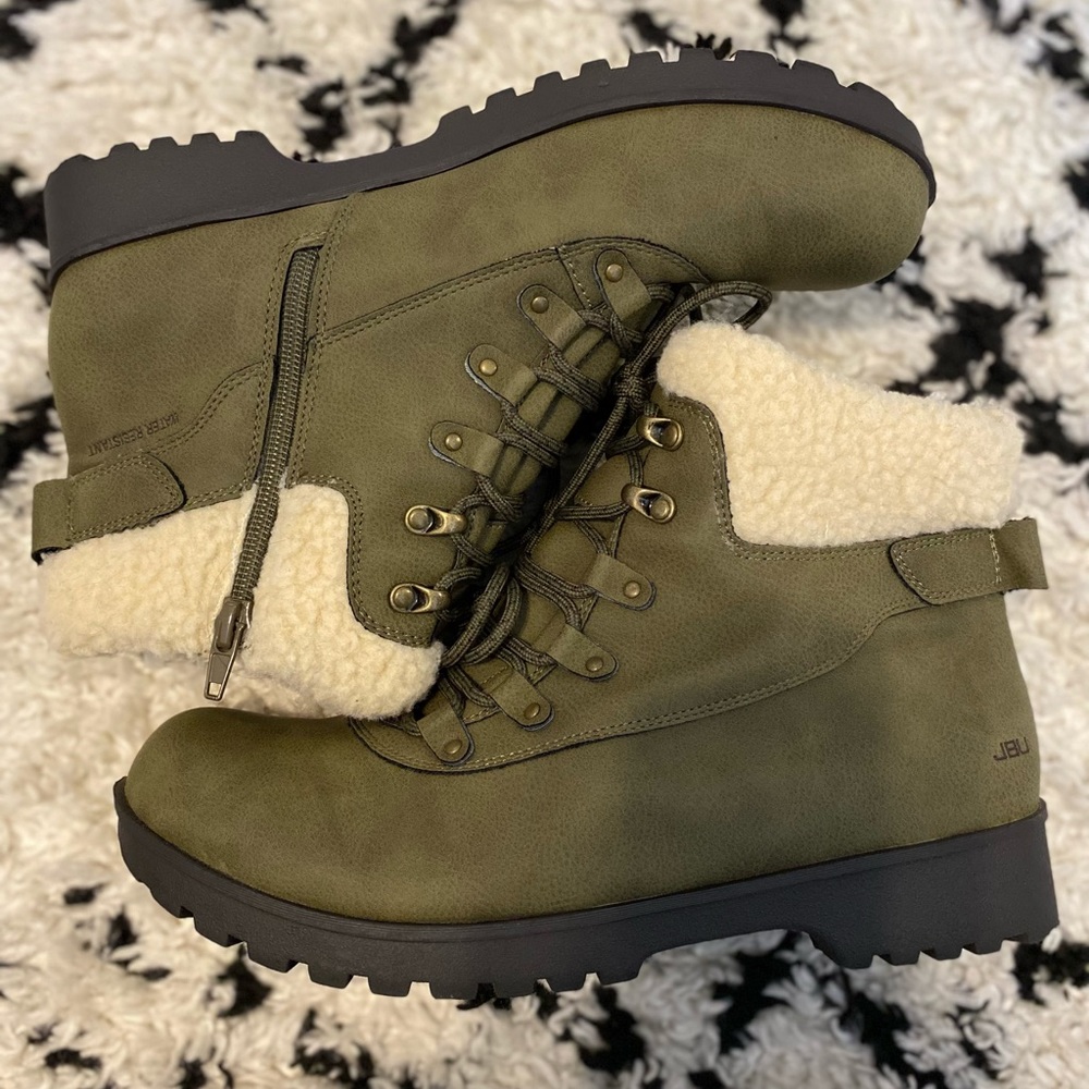 Green boots